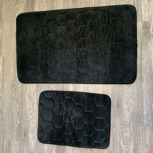 Black Bathroom Mats